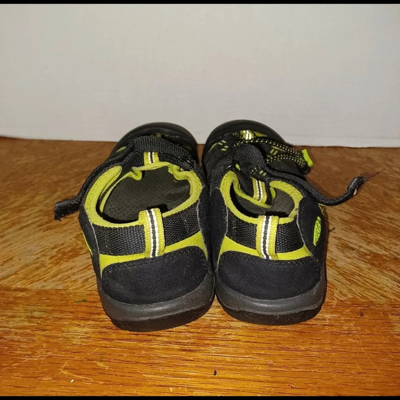 Big Kids Keen Trail Rugged Toggle Pulls Sandals Black Poison Green Shoes US 5. - Picture 7 of 9